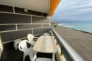 Salty Daze 1st line Studio Côte des Basques 180 ocean view - parking
