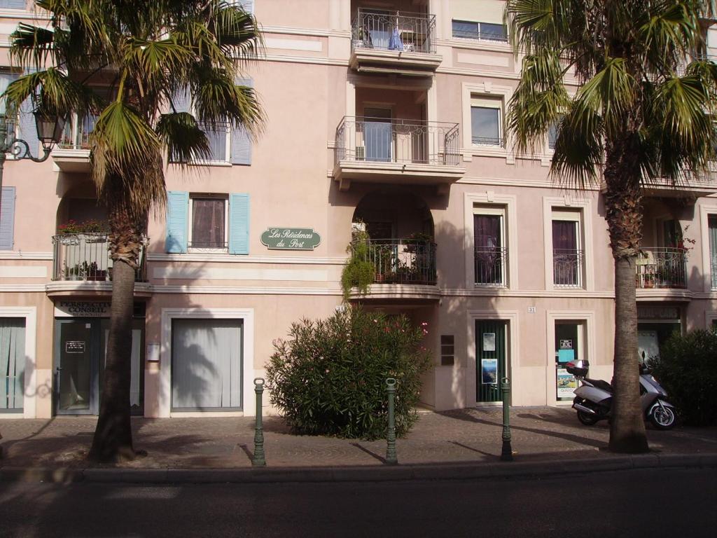 Appartement SANARY Port, Mer et Plages, studio avec parking Avenue Marechal Gallieni 83110 Sanary-sur-Mer