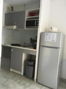 Sanary sur Mer Appartement 30m2 T2 avec terrasse Piscine 10min à pied de la plage