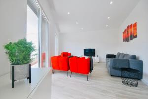 Sandra Apartment - Ferrel, Sunny balcony, Shared pool