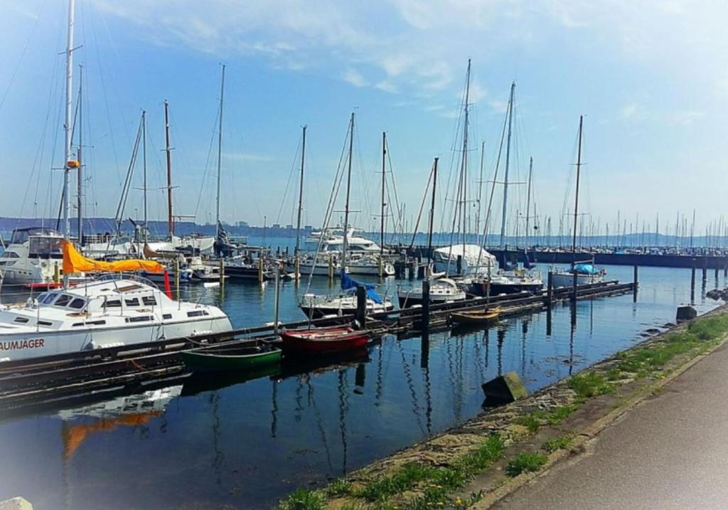 Appartement Sanierte 2-Zimmer Wohnung in strandnähe Prieser Strand 19 1. OG 24159 Kiel