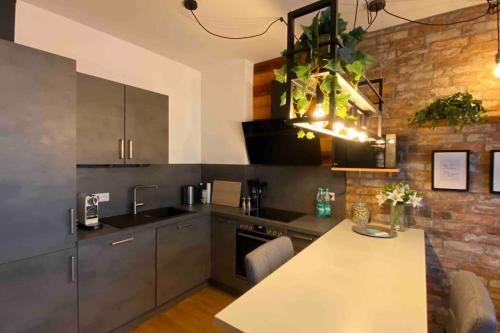 Sanierte Wohnung mit Balkon im Hochparterre