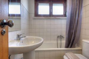 Santa Apolonia 7D - 6 Bedrooms