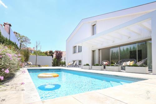 Santa Joana Residence with Garden and heated pool