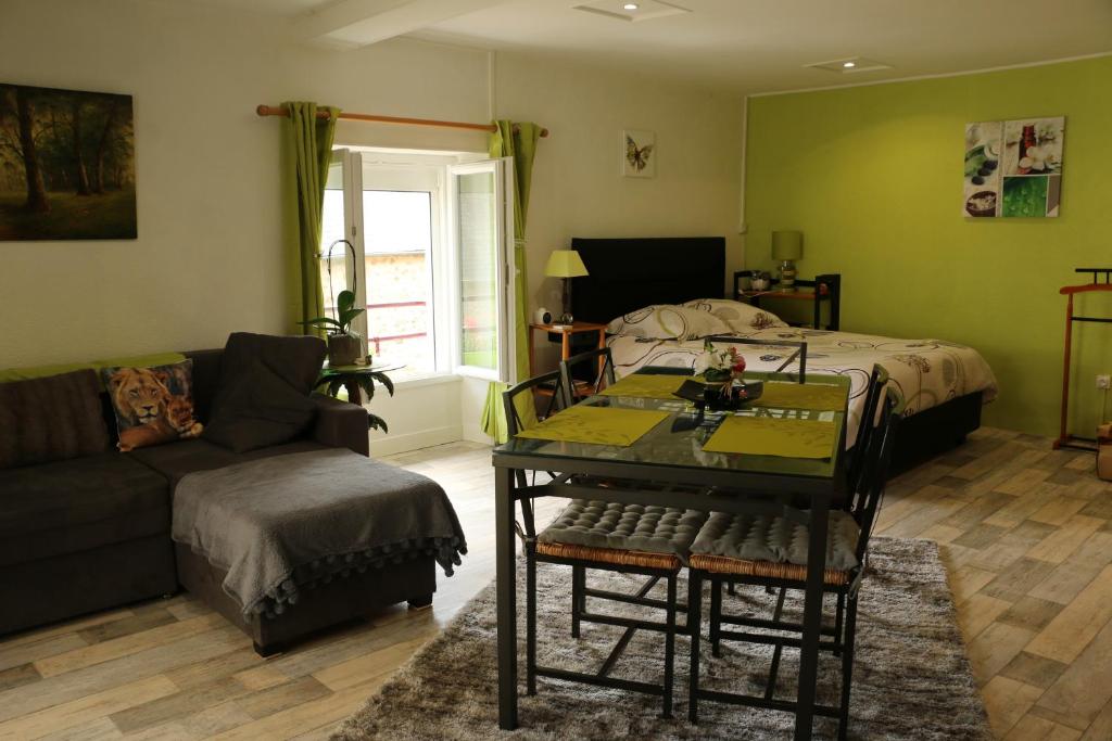 SANTA LUCIA, Studio avec coin nuit 25 m2 2 Adulte 83700 Saint-Raphaël