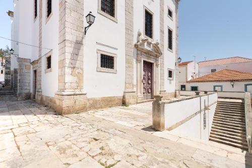 Santiago Refuge - In the Heart of Alcacer