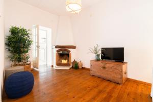 Santiago Refuge - In the Heart of Alcacer