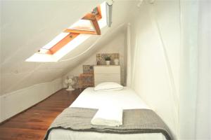 Santos - Upper Loft with River View