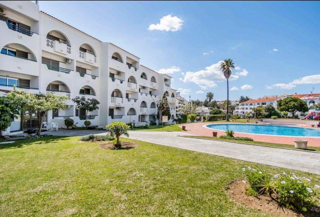 Appartement Saro Apartment EDFI VALMANGUDE , 5 102 JARDIM ALBUFEIRA 8200-161 Albufeira