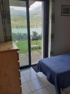 SAVINES LE LAC APPARTEMENT VUE SUR LE LAC