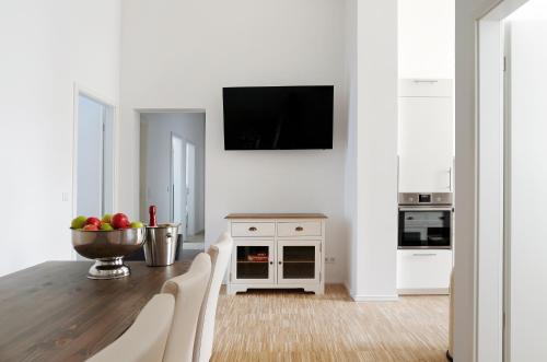 SC 2 Cozy Family & Business Flair welcomes you - Rockchair Apartments
