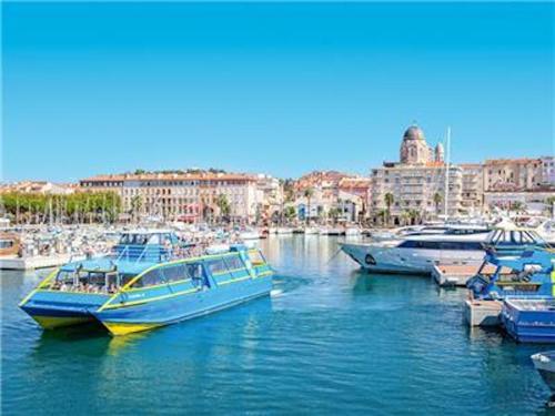 Scenic Le Mediterranee - 2 people ground floor studio for reduced mobility