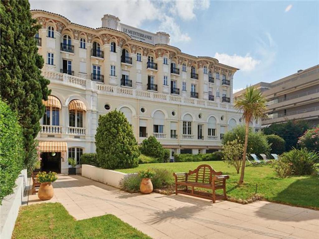 Scenic Le Mediterranee- - Duplex studio sea and garden view 1 Avenue Paul Doumer, 83700 Saint-Raphaël
