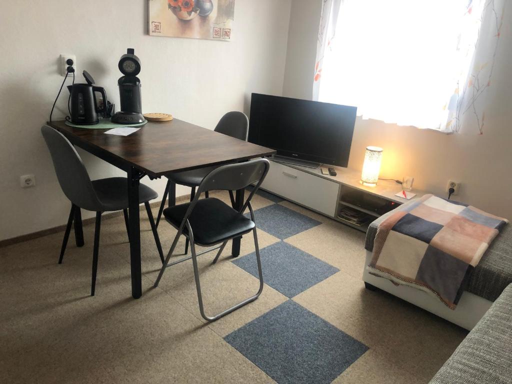 Scharfs Kämmerla 5 Merzbacherstraße 2. OG, 91083 Baiersdorf