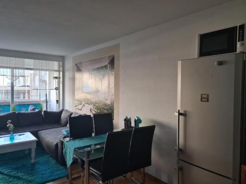 Schick Panoramic Lounge