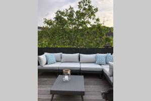 Schicke Landhauswohnung mit Dachterrasse