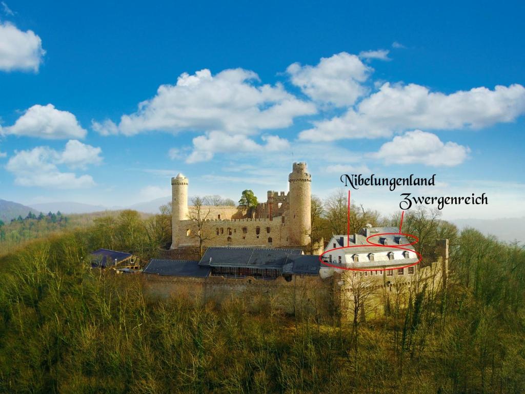 Schloss Auerbach Große Ferienwohnung Burgweg Schloss Auerbach, 64625 Bensheim