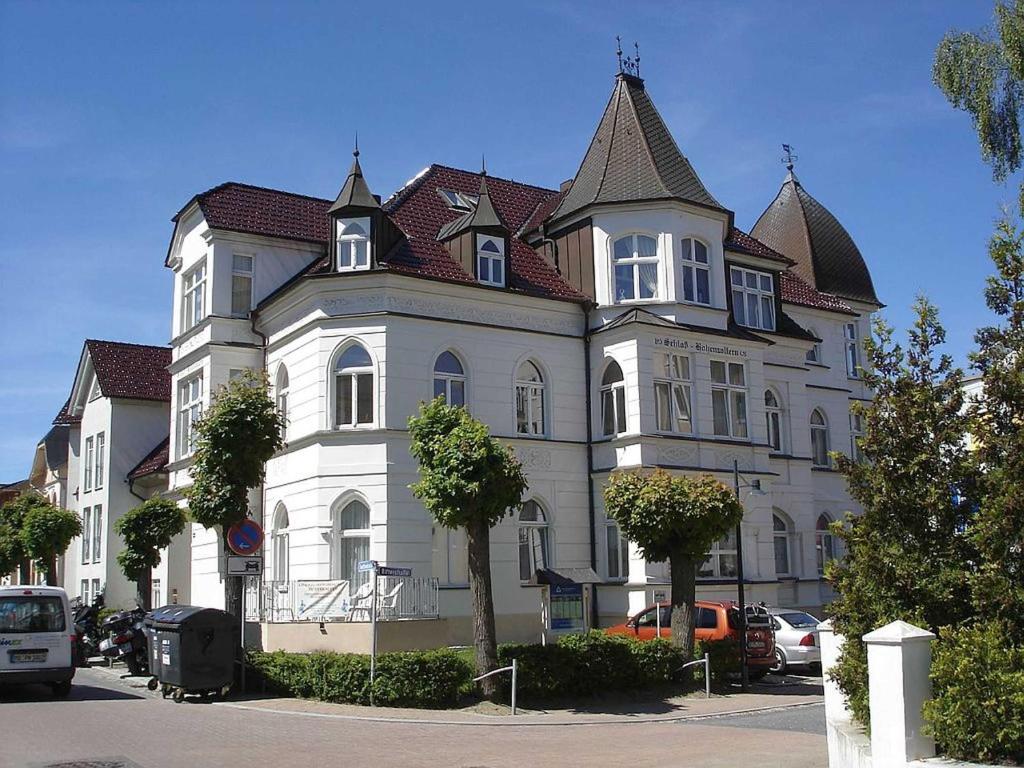 Appartement Schloss Hohenzollern WG 20 Ahlbeck Goethestraße 33 17419 Ahlbeck