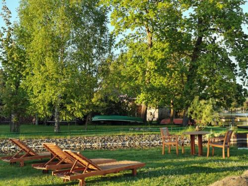 Schöne 3Zimmer Ferienwohnung direkt am Baalensee