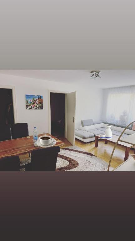 Appartement Schöne 45qm Zimmer Wohnung in München Schwabing Rümannstraße 80804 Munich