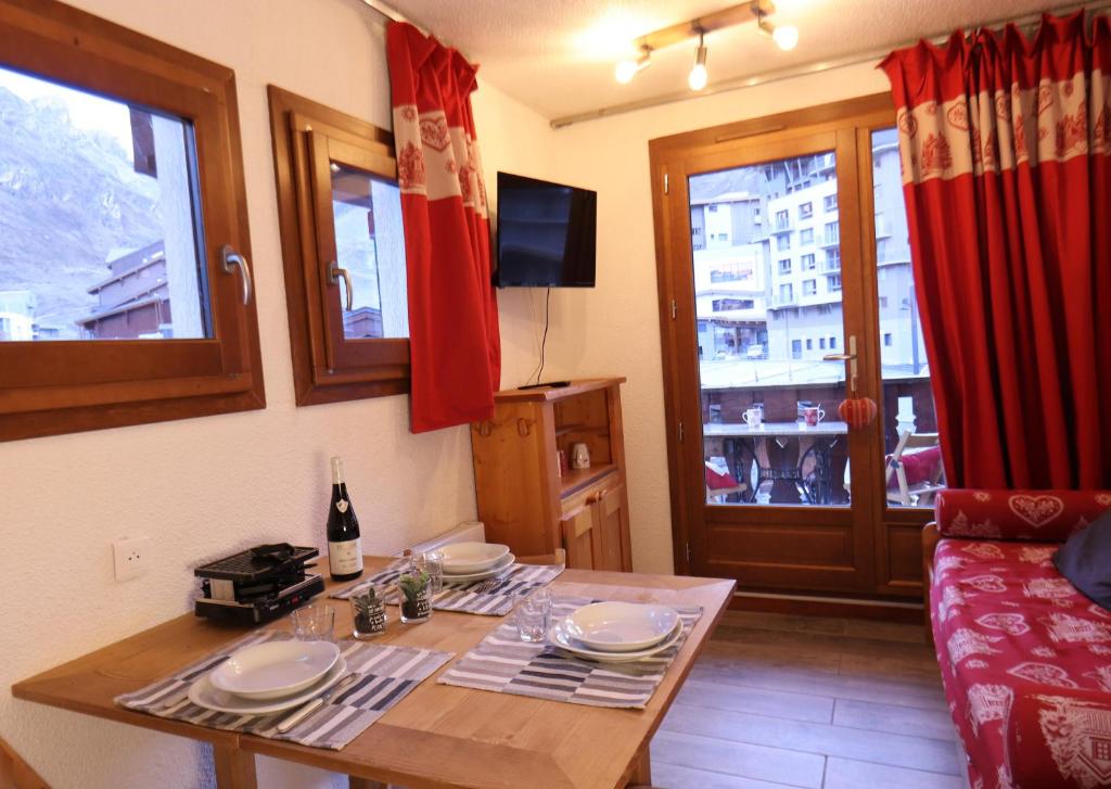 Schöne Aussicht/2 Raum Ferienwohnung mit Balkon \