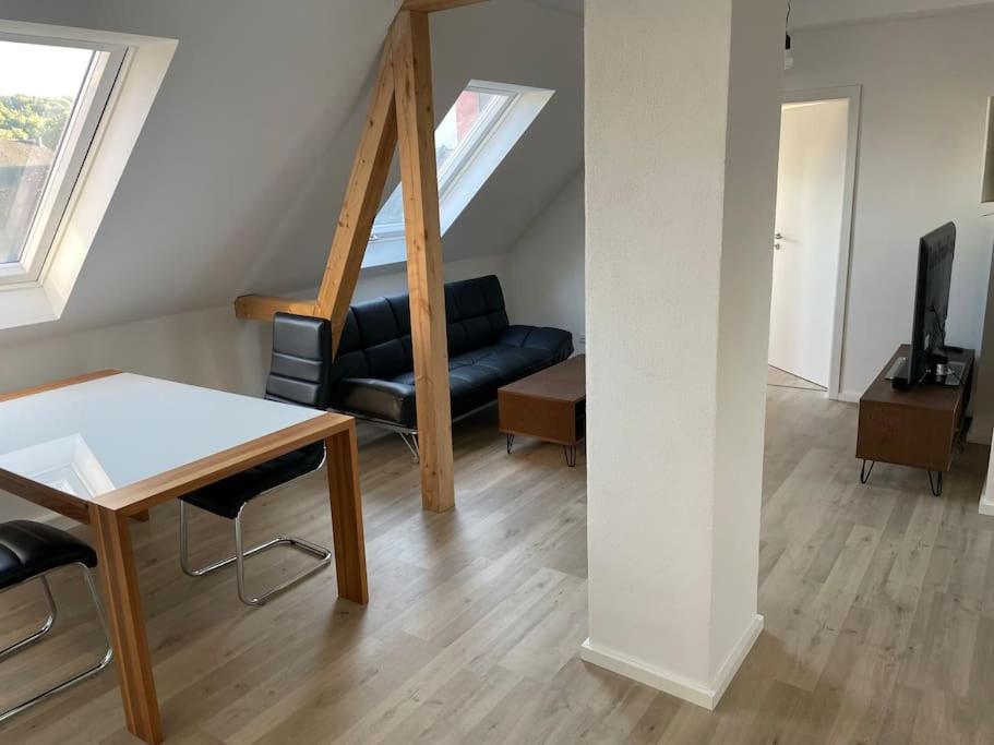 Appartement Schöne Dachgeschosswohnung in Selters Ww 26 Rheinstraße 56242 Selters