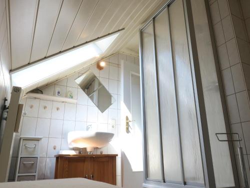 Schöne Dachgeschosswohnung in Villa mit zentrumsnaher Lage
