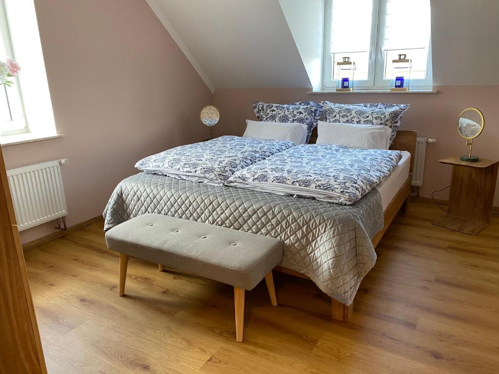 Schöne drei Raumwohnung. Hell,stilvoll, gemütlich. Luckaer Straße 17, 04552 Borna