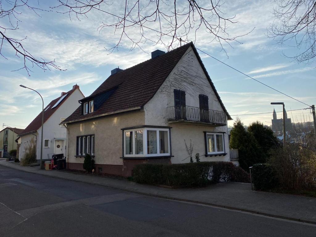 Appartement Schöne Einliegerwohnung mitten in Püttlingen 4 Dasbachstraße 66346 Püttlingen