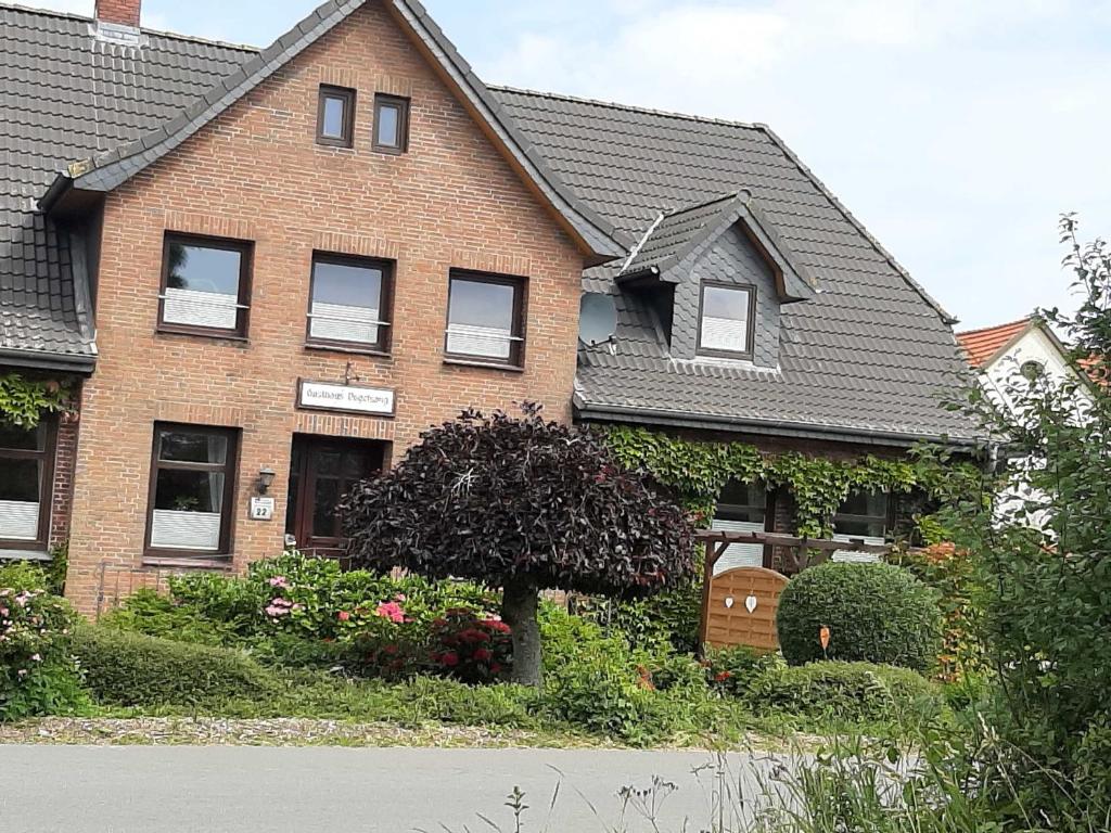 Schöne Ferienwohnung Im alten Gasthaus in Stoltebüll Vogelsang 22, 24409 Stoltebüll