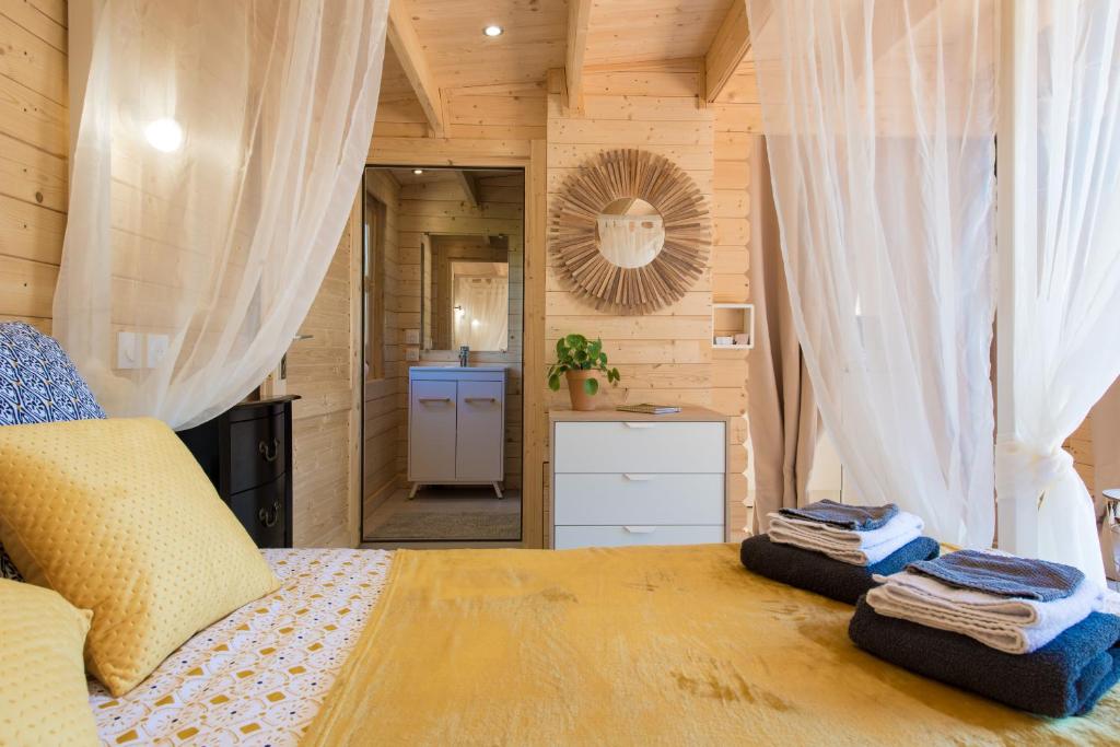 Schöne Ferienwohnung mit Balkon nahe der Elbe 01277 Dresde