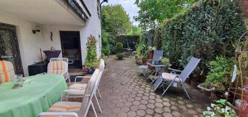 Schöne Ferienwohnung mit Terrasse und Garten