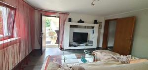 Schöne Ferienwohnung mit Terrasse und Garten