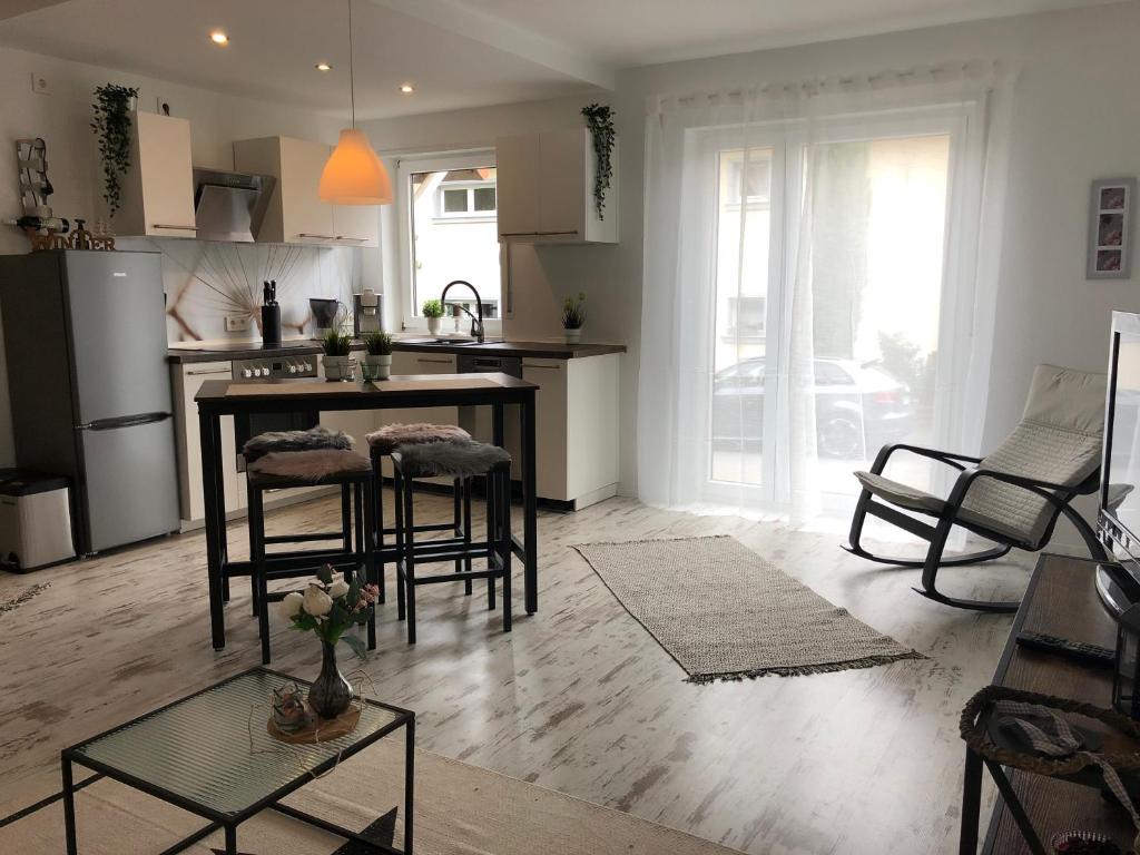 Appartement Schöne Ferienwohnung nahe Heidelberg 33 Lilienstraße EG ; Gäste 69245 Bammental