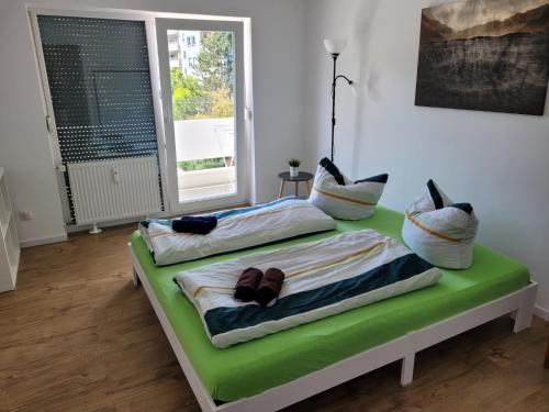 Schöne, gemütliche möblierte 2 Zi Wohnung in RGB