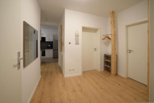 Schöne größe Ferienwohnung 78m², Zentrumnah, 1.OG
