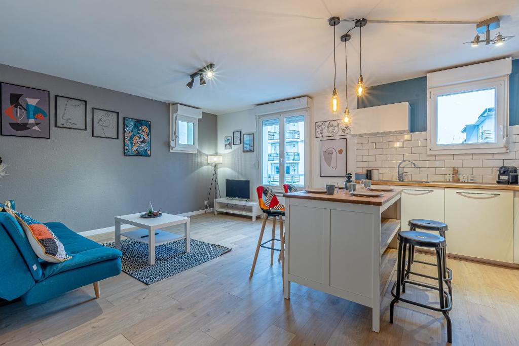 Schöne Große Wohnung, Terrasse, Kamin, Parkplatz, 2 Schlafzimmer 17489 Greifswald
