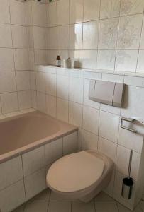 SCHÖNE HELLE FERIENWOHNUNG