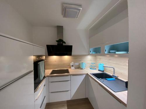 Schöne, moderne 2 Zimmer mit toller Aussicht
