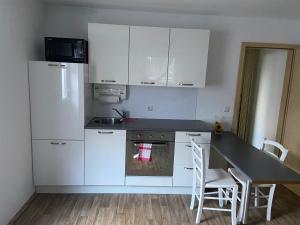 Appartement Schöne & ruhige Ferienwohnung An der Renn 6 72793 Pfullingen Bade-Wurtemberg