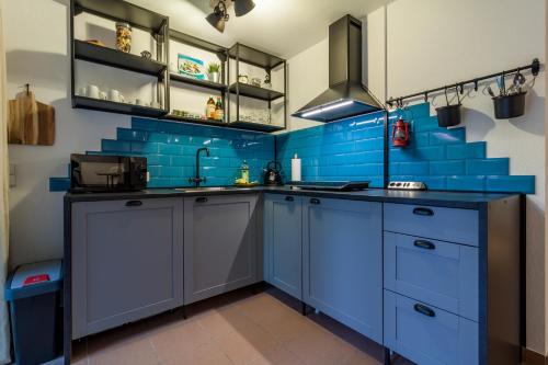 Schöne, ruhige Souterrainwohnung mit eigener Terrasse