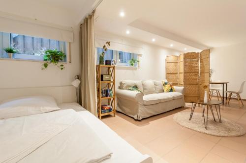 Schöne, ruhige Souterrainwohnung mit eigener Terrasse
