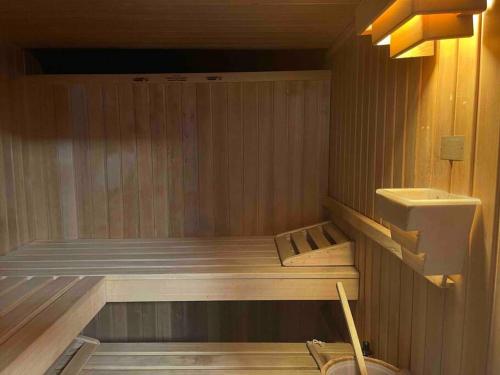 Schöne ruhige Wohnung (42qm) in Messenähe!