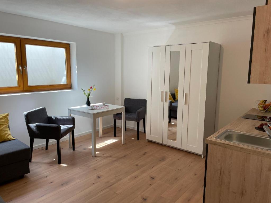 Schöne Souterrainwohnung in Seeshaupt 22A Bahnhofstraße, 82402 Seeshaupt