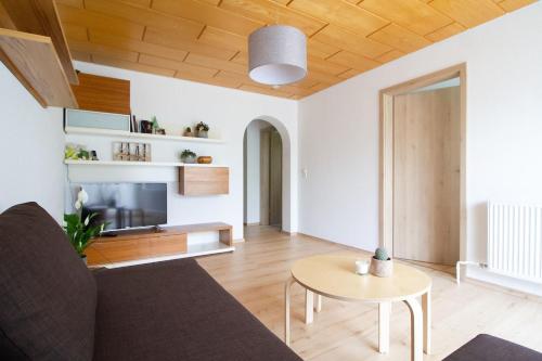 Schöne und helle Ferienwohnung in Pfaffenweiler