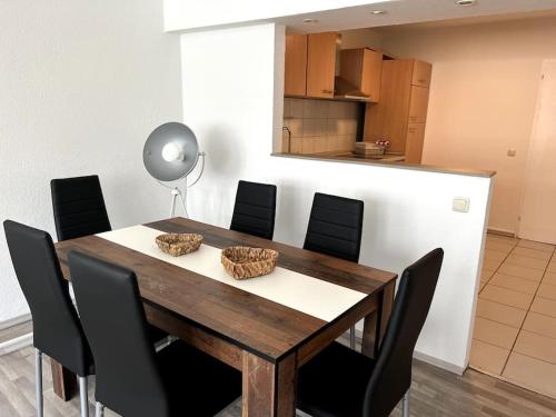 Schöne Wohnung in Rhein Nähe mit kleiner Terrasse