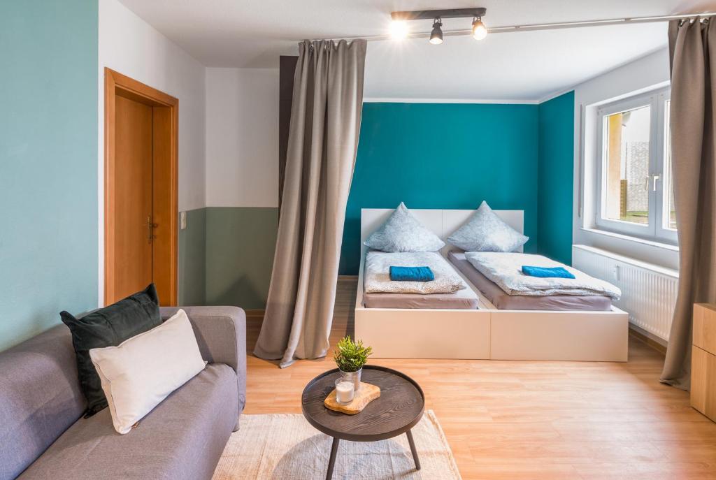 Schöne Wohnung mit kleiner Terrasse in Dresden 17 Försterlingstraße, 01259 Dresde