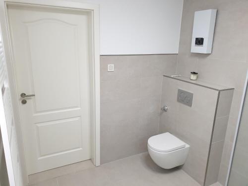 Schöne Wohnung über Wissen