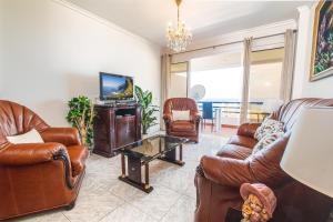 Sea and sunset view apartment in Funchal
