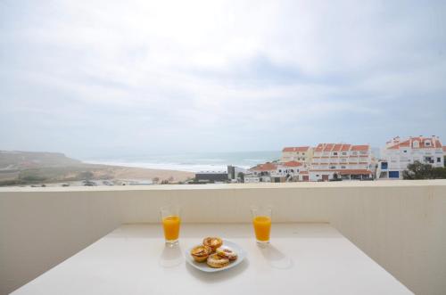 Sea Beach and Horizon Views
